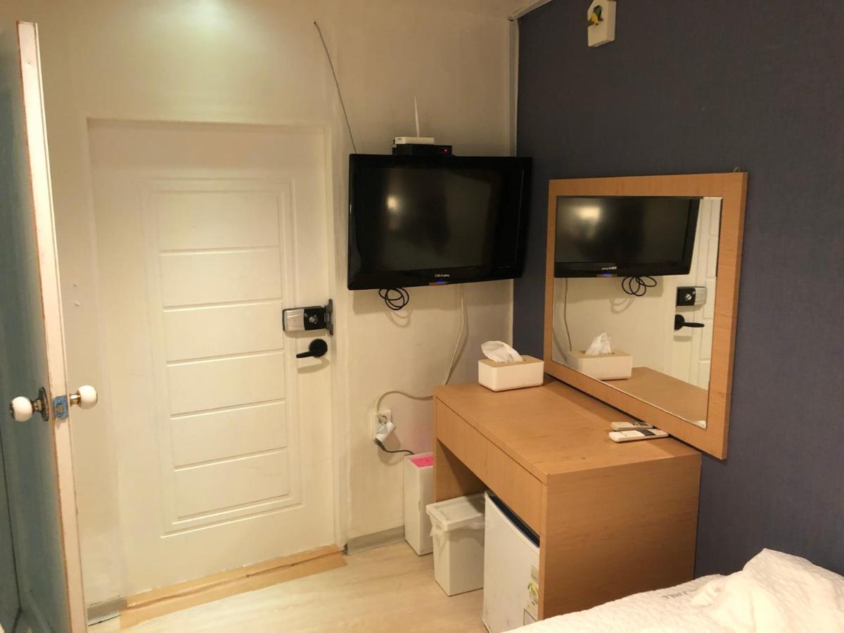 Chris Hostel Сеул Екстериор снимка
