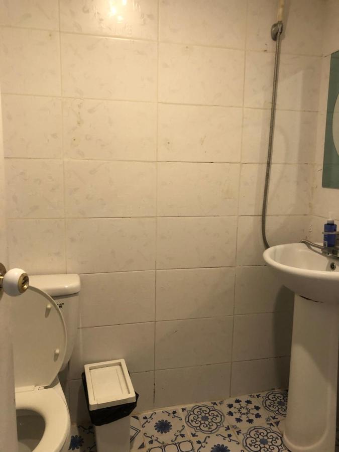 Chris Hostel Сеул Екстериор снимка