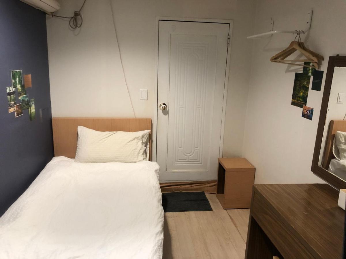 Chris Hostel Сеул Екстериор снимка