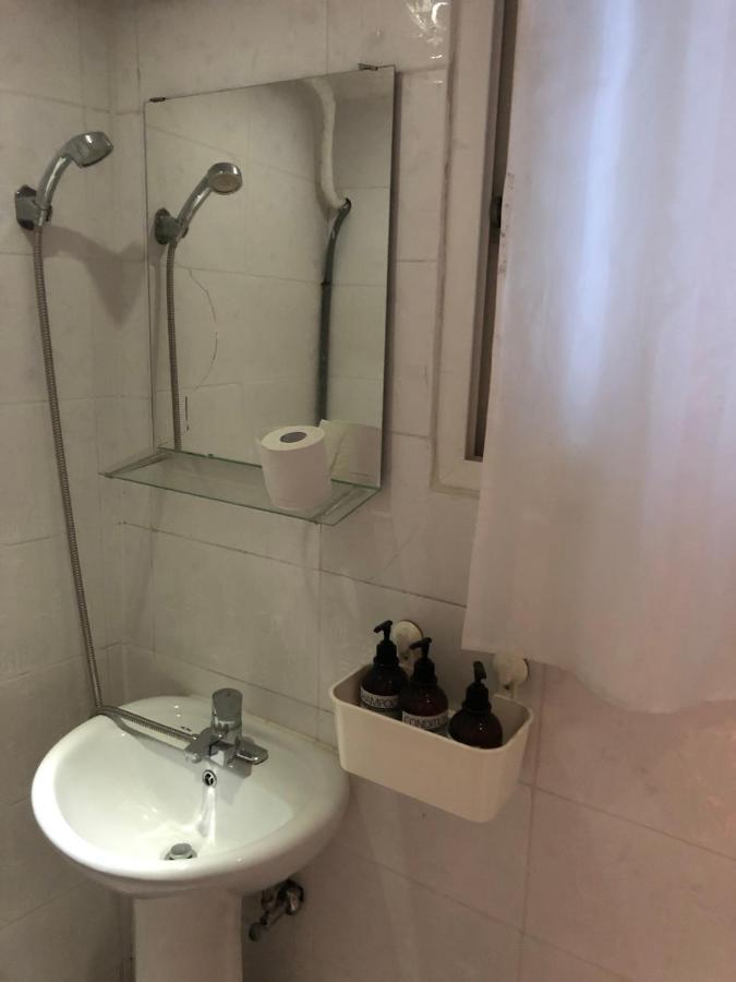 Chris Hostel Сеул Екстериор снимка