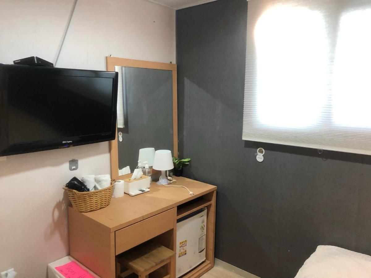 Chris Hostel Сеул Екстериор снимка