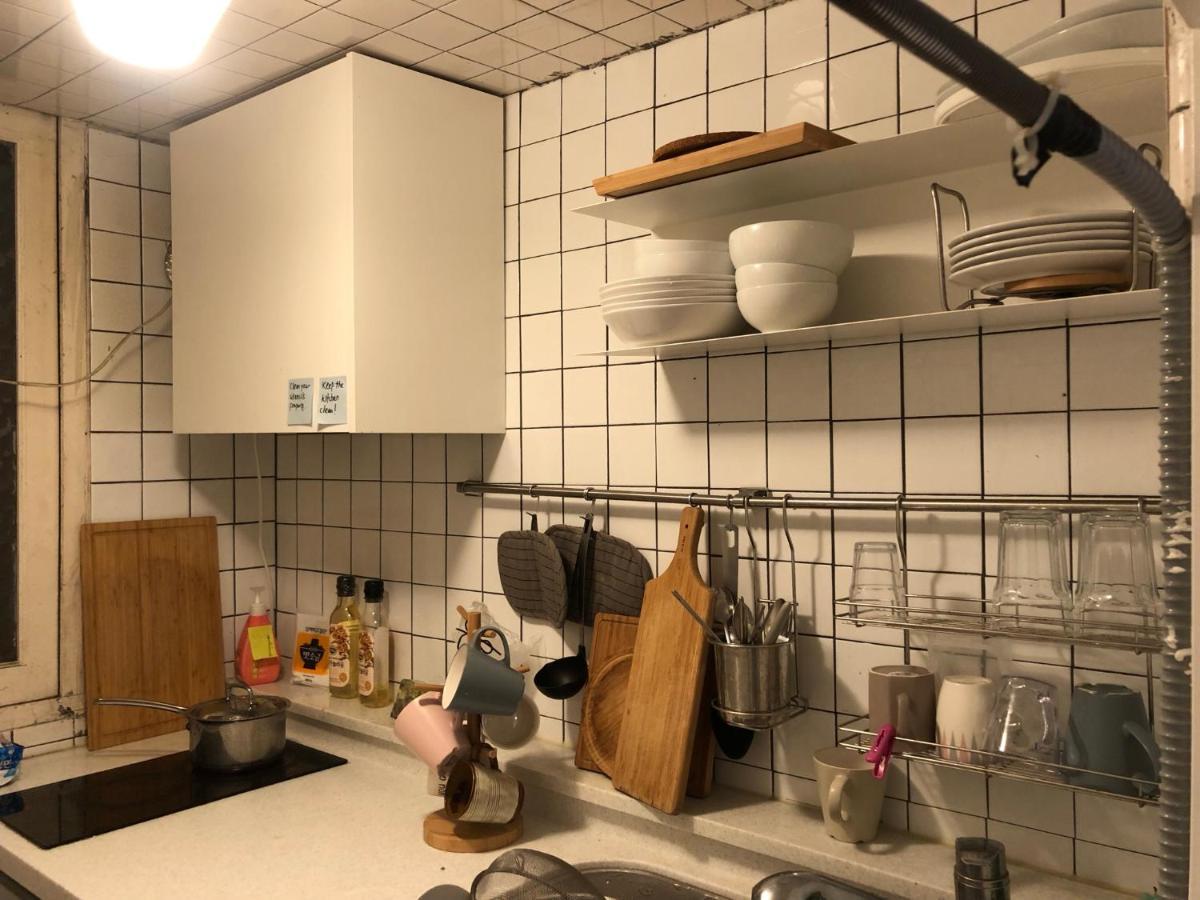 Chris Hostel Сеул Екстериор снимка