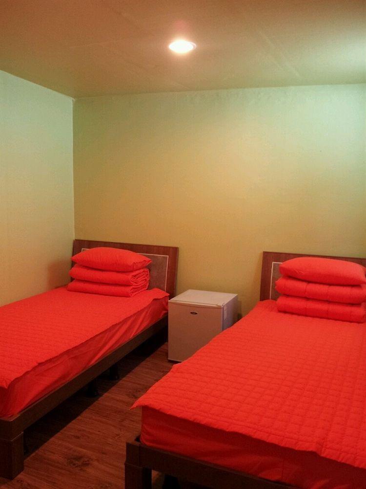 Chris Hostel Сеул Екстериор снимка