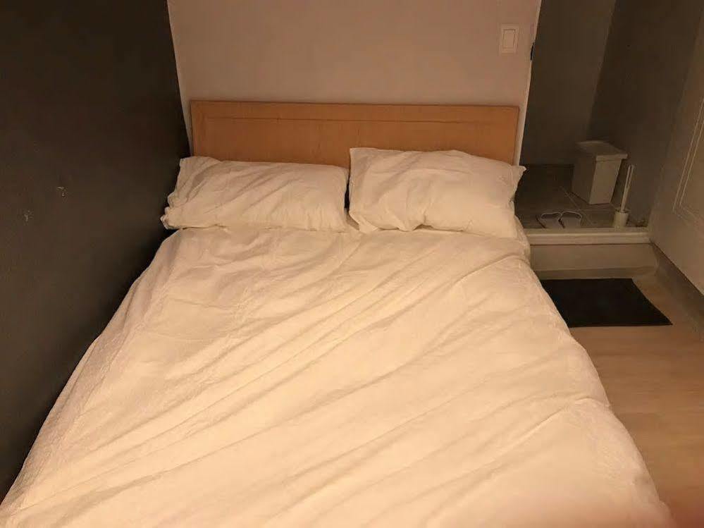 Chris Hostel Сеул Екстериор снимка